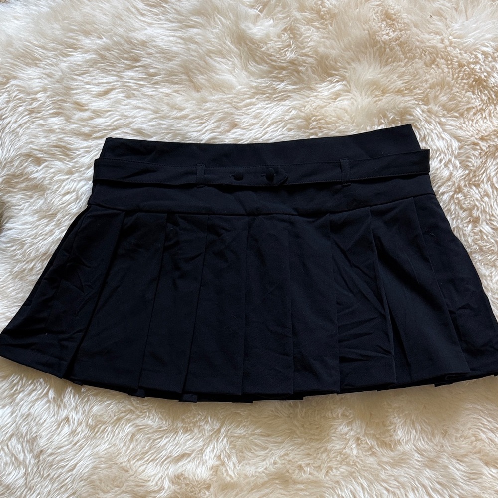 Zara Black Pleated Mini Skirt